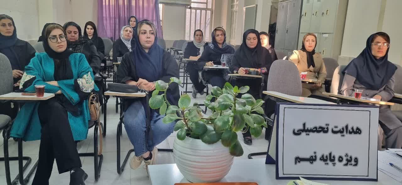 متوسطه دوره اول دخترانه محدثه